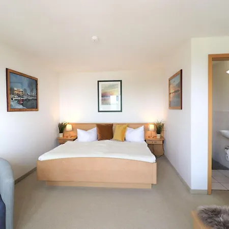 Apartment Ferienzimmeranlage Deutsches Haus Deutsches Haus App 34 Wustrow (Fischland)